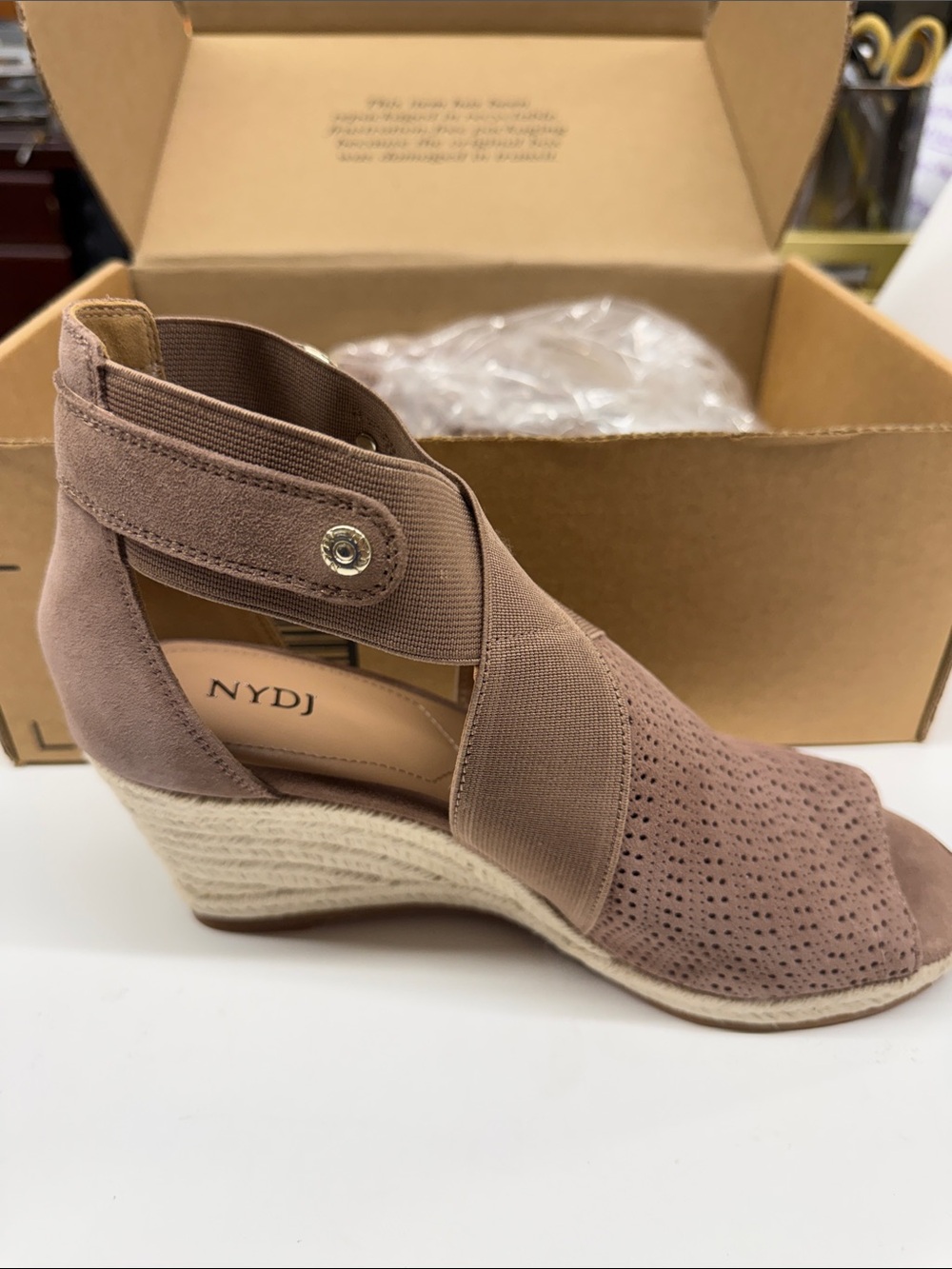 NEW NYDJ Blush Taupe Espadrille Wedge Sandals with Cross-Strap 8.5